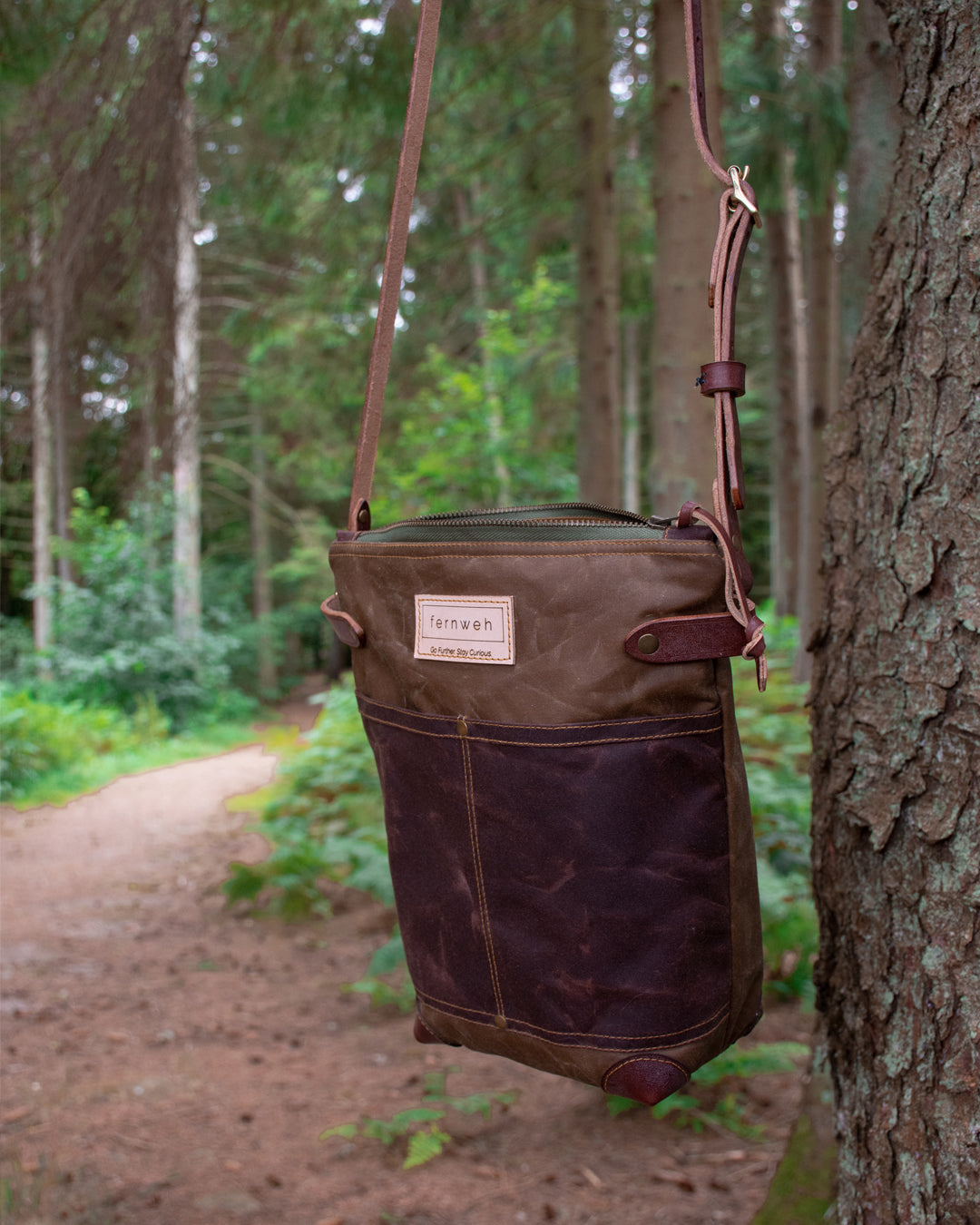 "FINNOCH" Waxed Cotton Field Bag - Double Colour