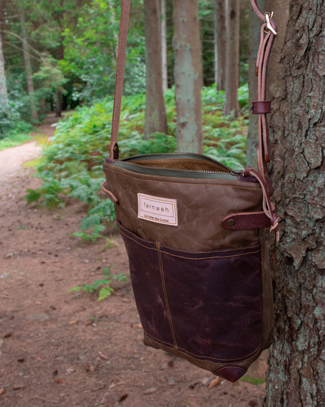 "FINNOCH" Waxed Cotton Field Bag - Double Colour