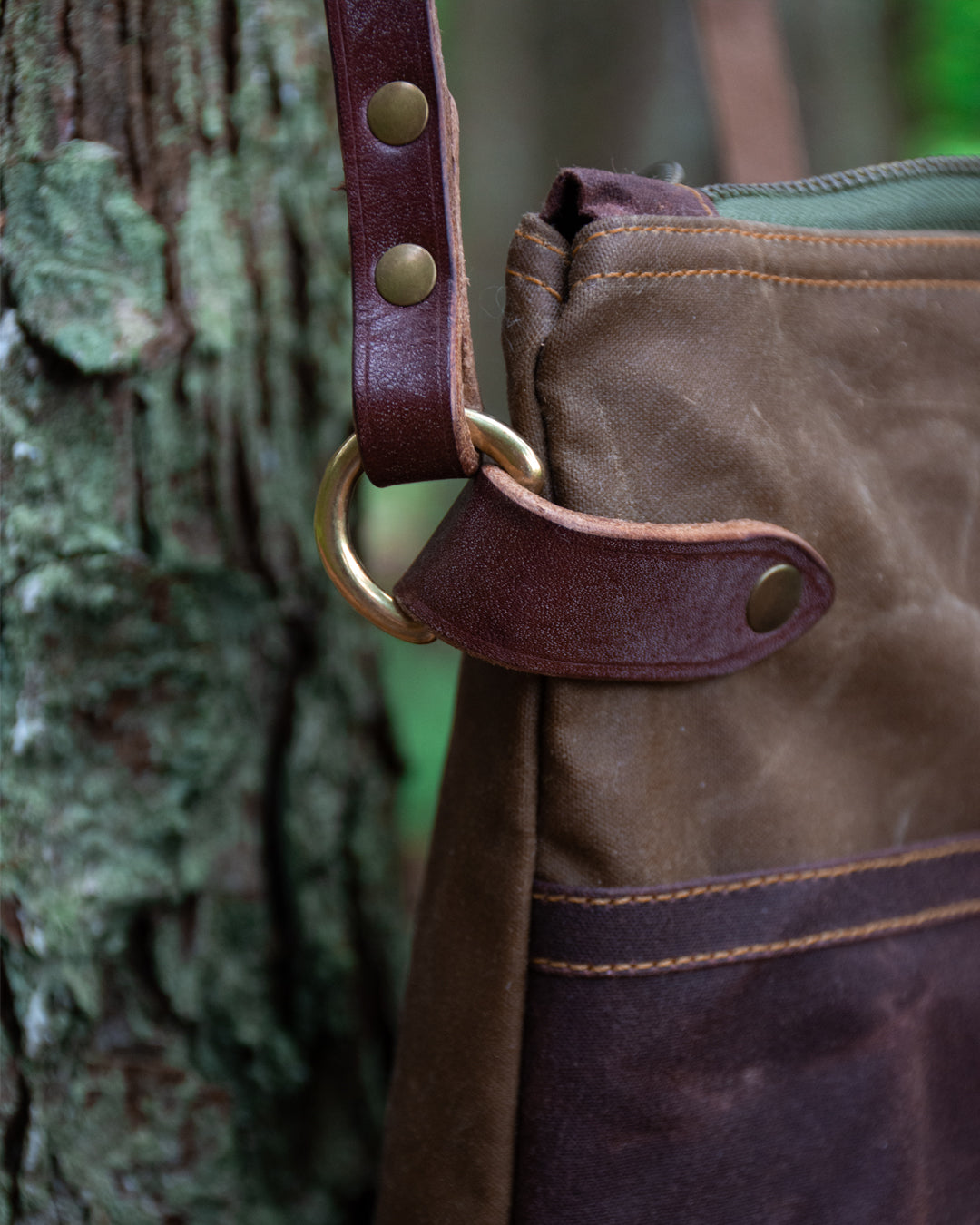 "FINNOCH" Waxed Cotton Field Bag - Double Colour