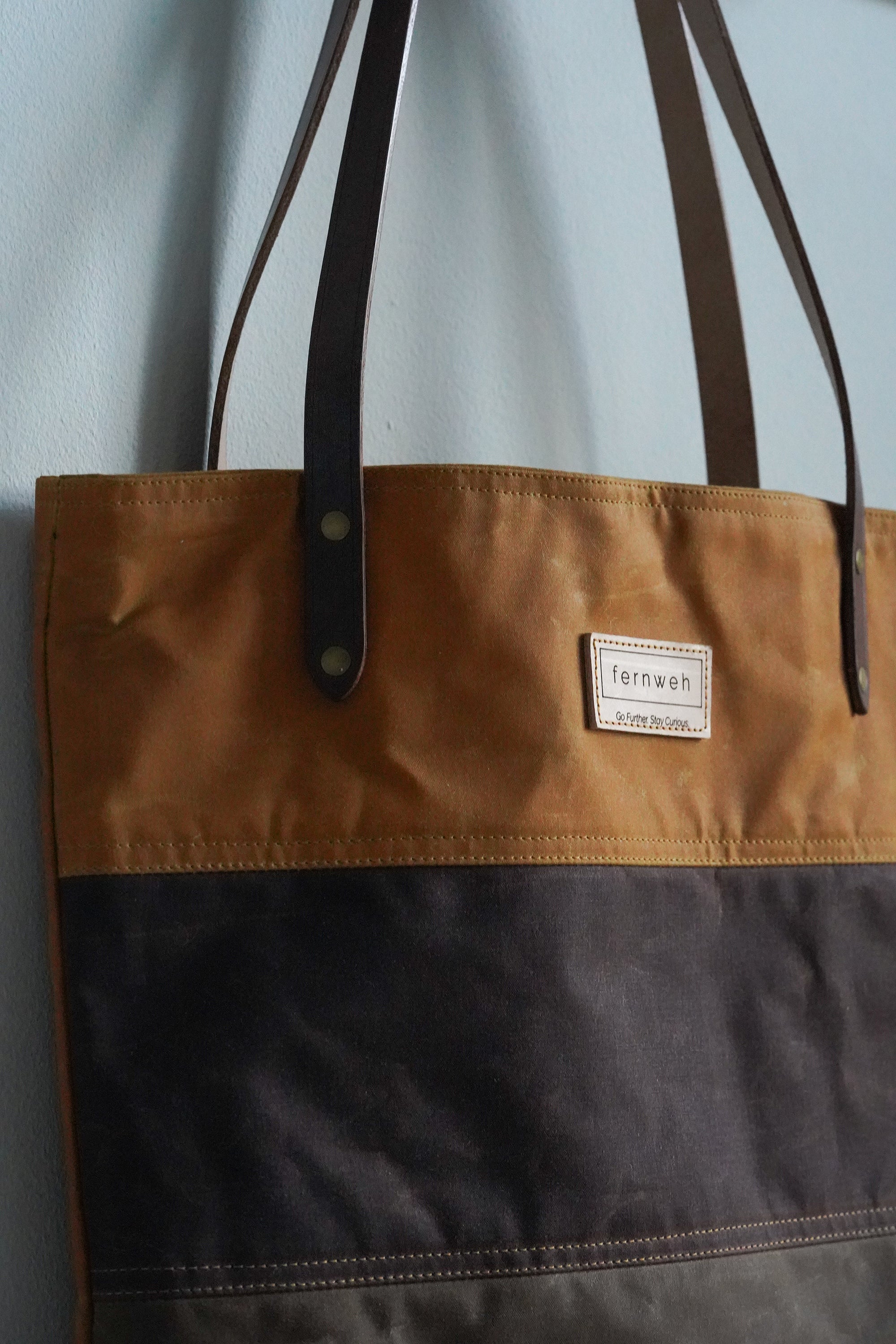 MORVEN Waxed Cotton Tote Bag - Sand/Bracken/Bark