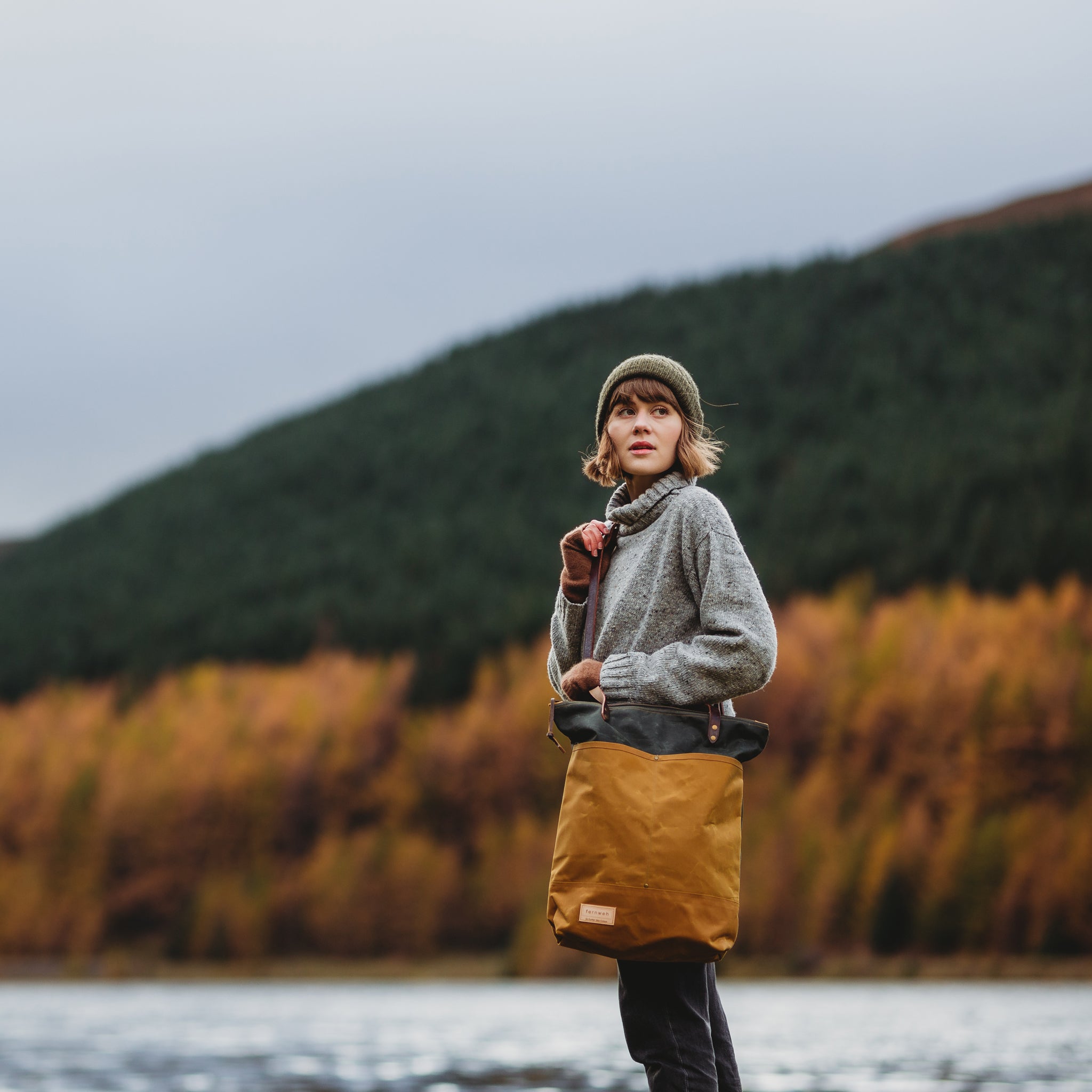 RANNOCH Waxed Cotton Zip Tote - Double