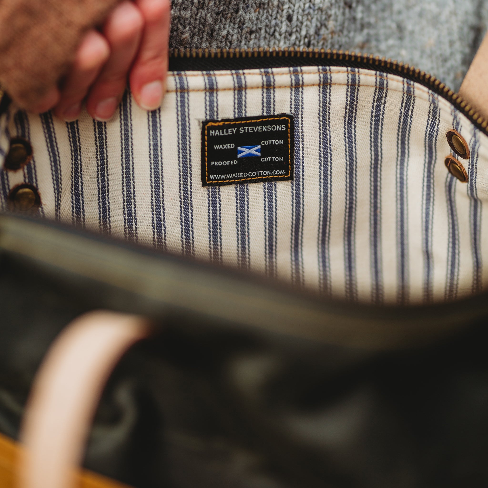 RANNOCH Waxed Cotton Zip Tote - Double